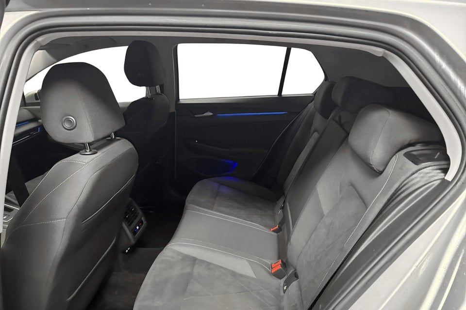 VW Golf VIII 1,5 eTSi 150 Style DSG 5d