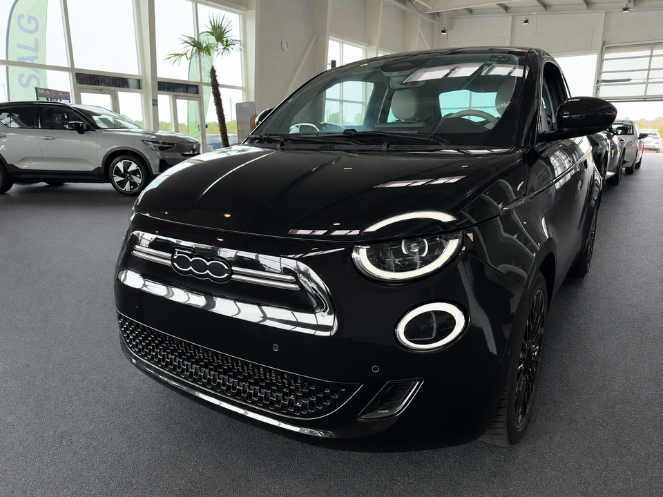 Fiat 500e 42 la Prima Sky 3d