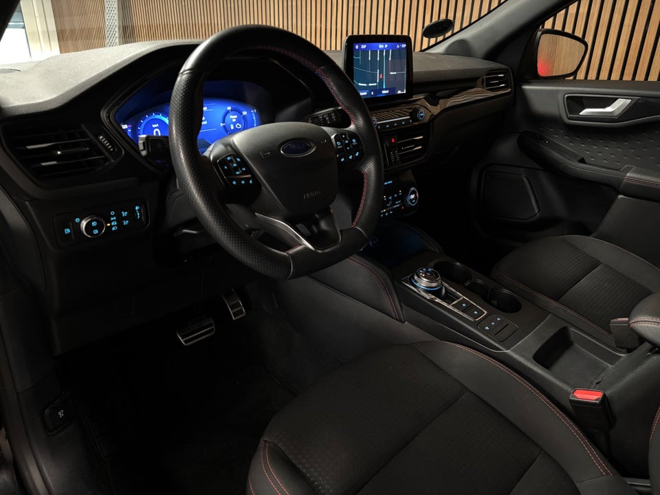 Ford Kuga 2,5 PHEV ST-Line CVT 5d