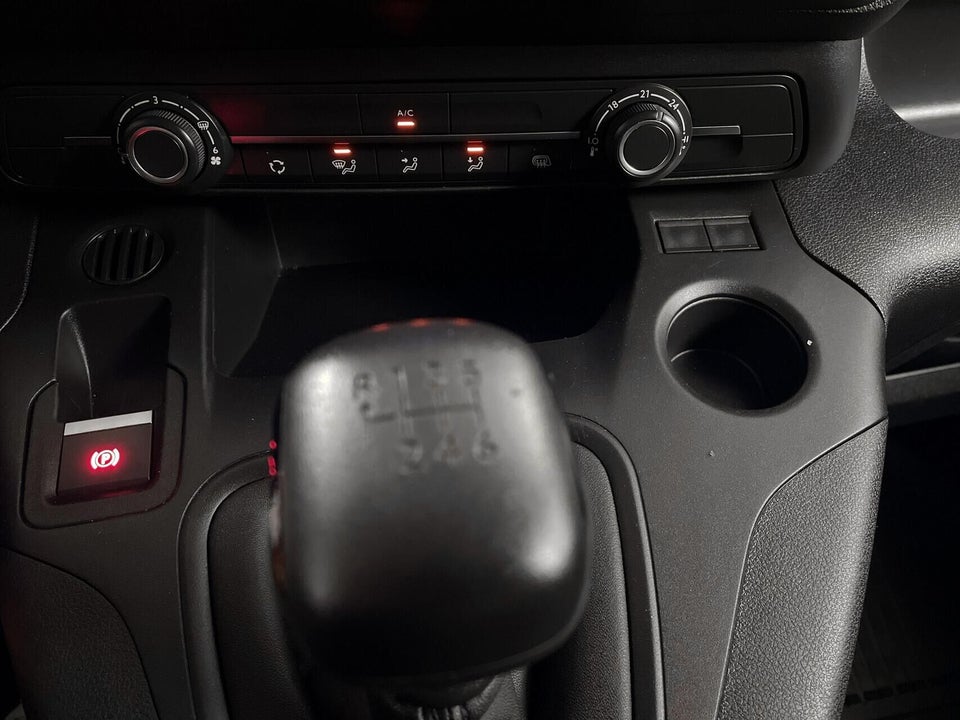 Toyota ProAce City 1,5 D 102 Medium Comfort Master