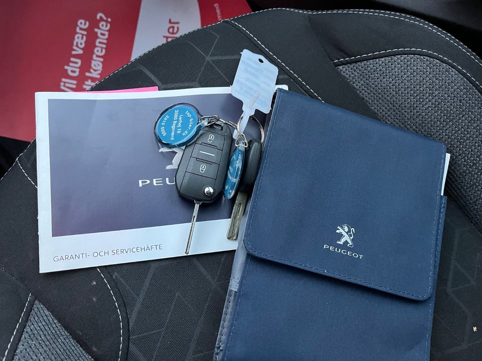 Peugeot 2008 1,2 e-VTi 82 Allure ESG 5d