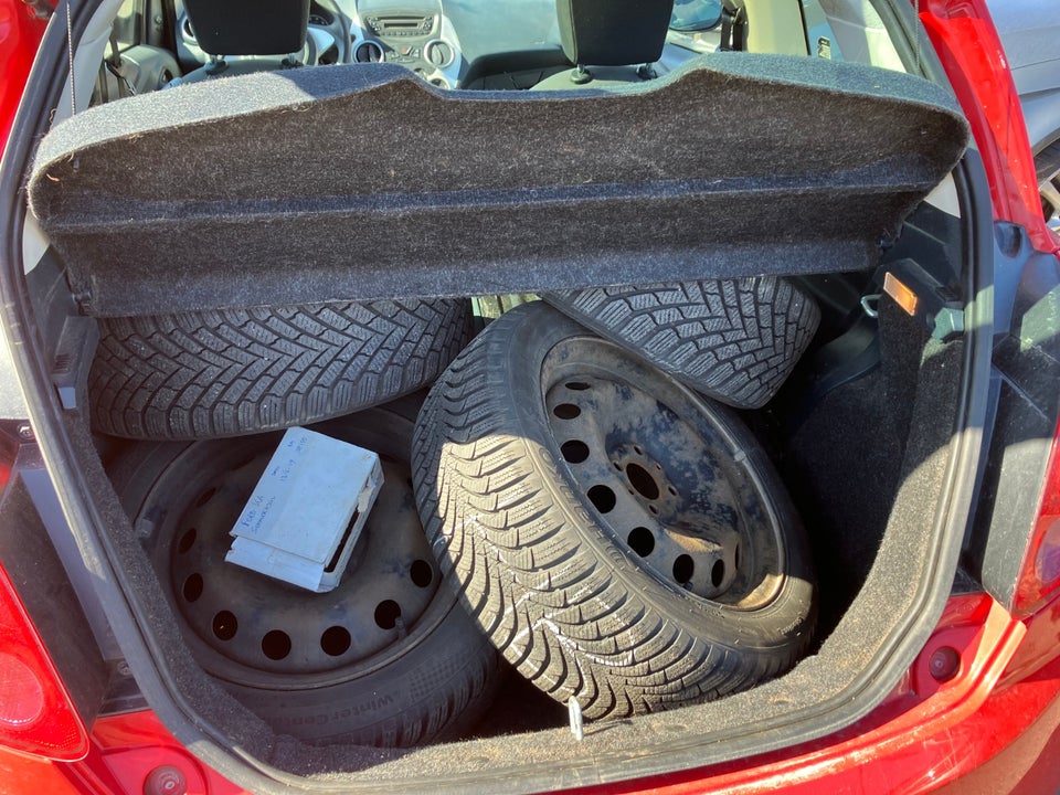 Ford Ka 1,2 Titanium 3d