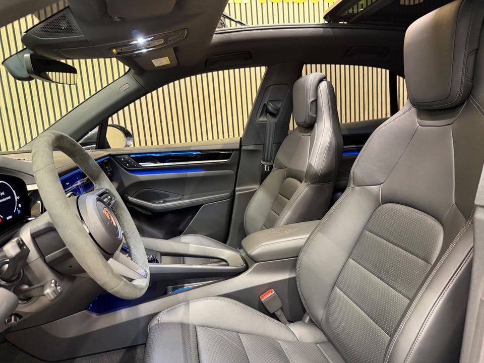 Porsche Macan 4 5d