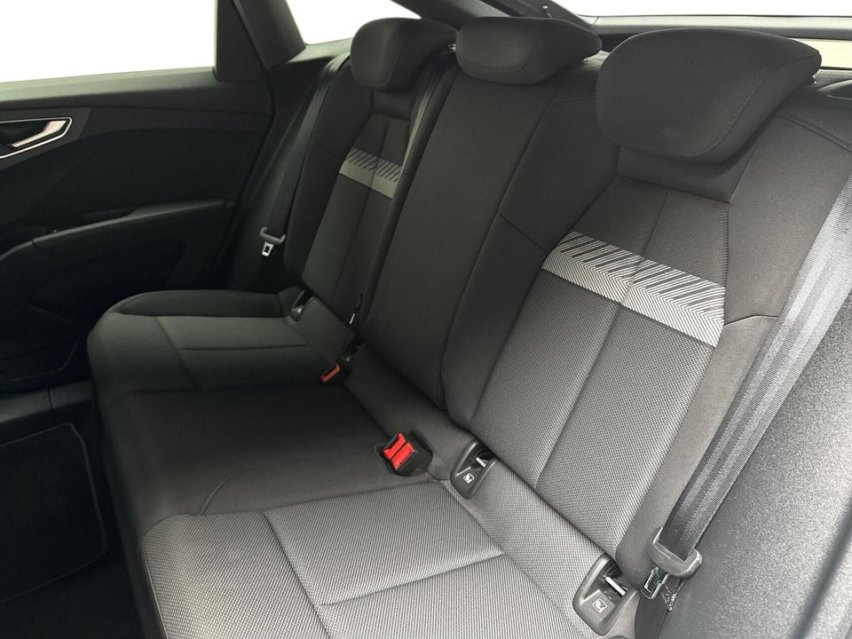 Audi Q4 e-tron 45 S-line Sportback quattro 5d