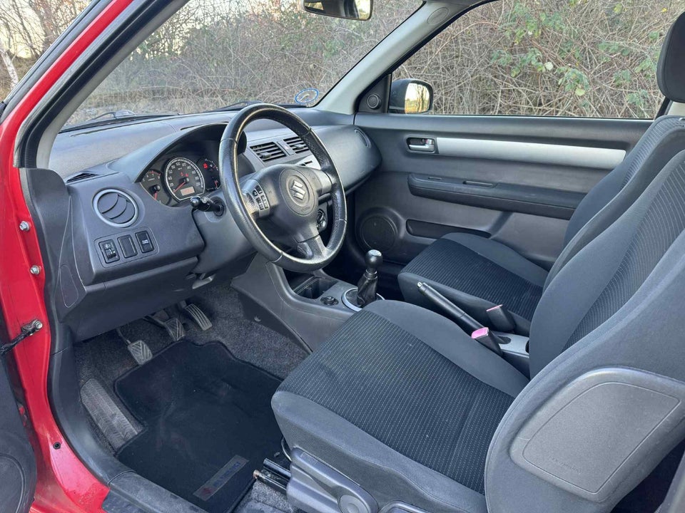 Suzuki Swift 1,3 GL 3d