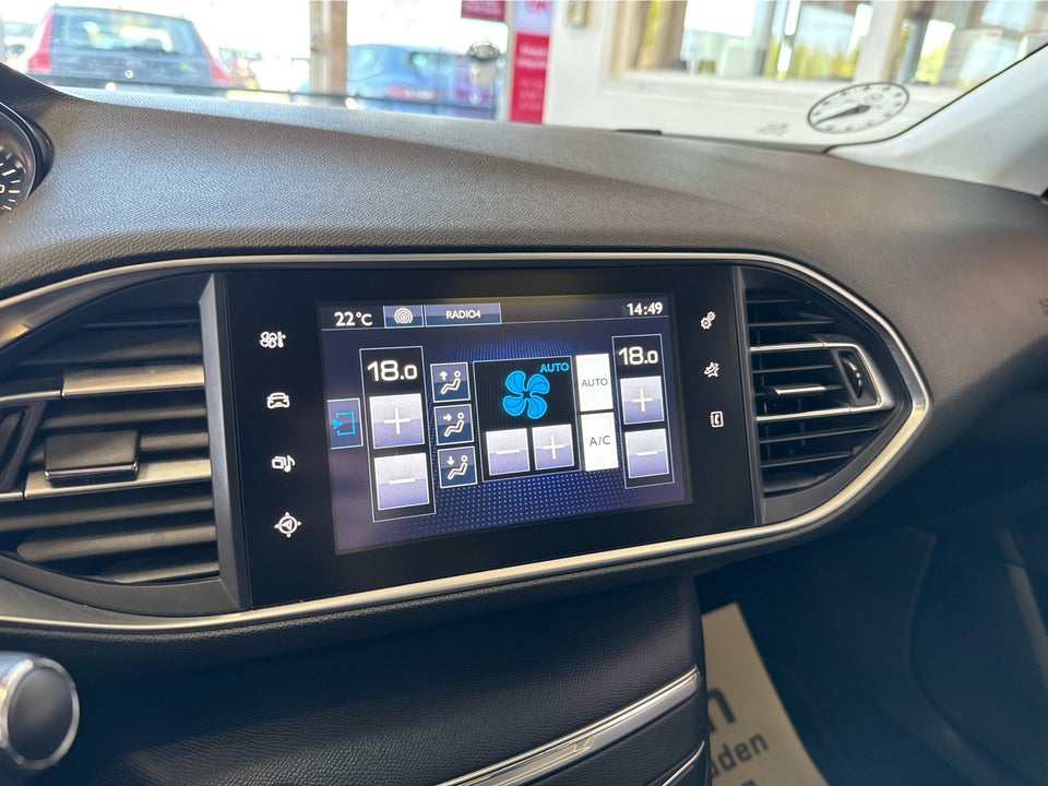 Peugeot 308 1,6 BlueHDi 120 Allure SW Van 5d