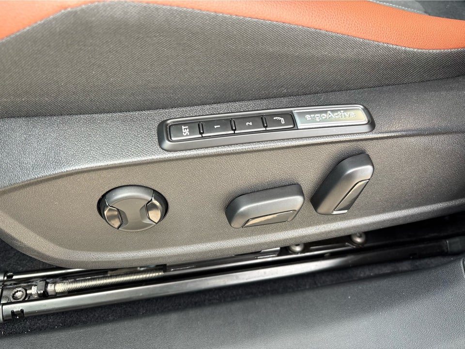 VW ID.4 77 Pro Performance Tech 5d