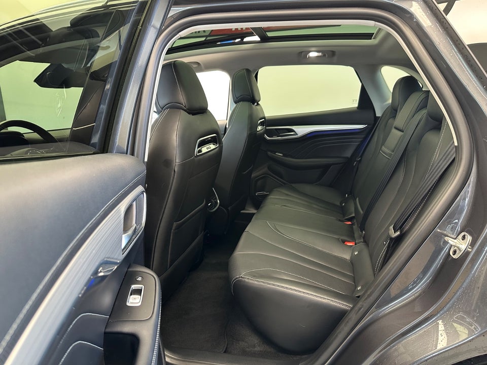 MG Marvel R Performance 5d