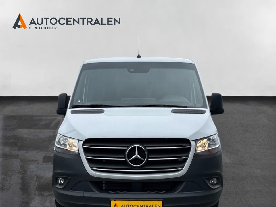 Mercedes Sprinter 215 2,0 CDi A1 Kassevogn aut. FWD