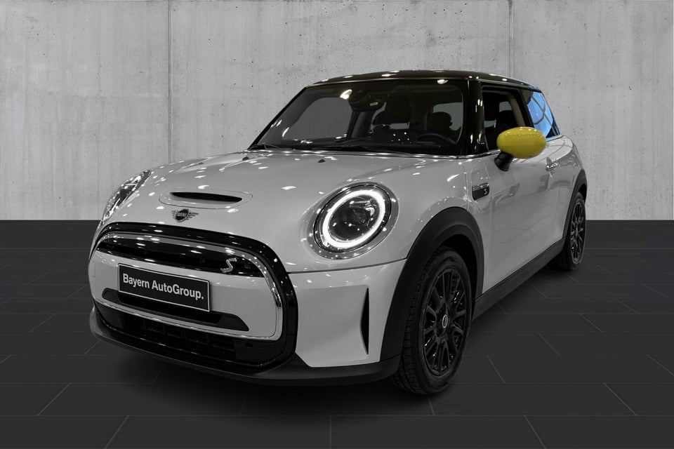 MINI Cooper SE Classic Trim 3d