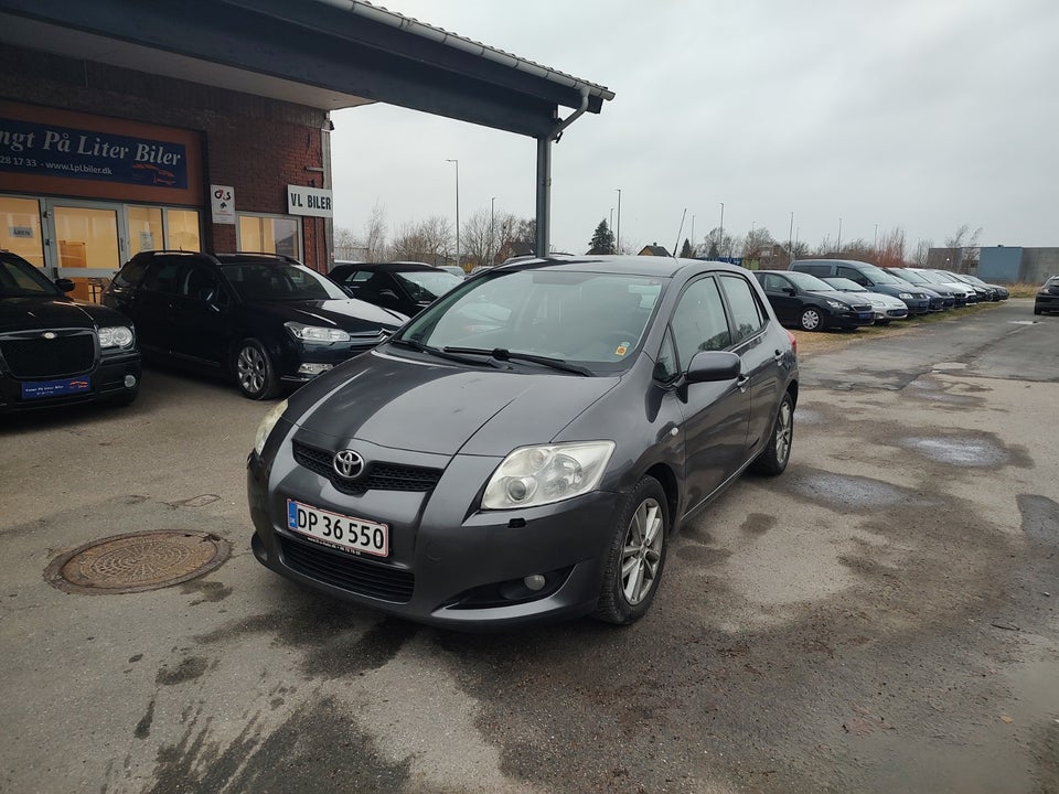 Toyota Auris 1,4 D-4D Luna 5d