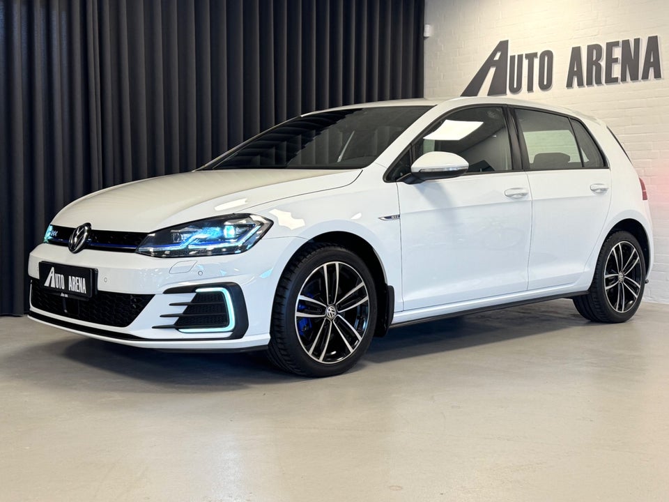 VW Golf VII 1,4 GTE DSG 5d