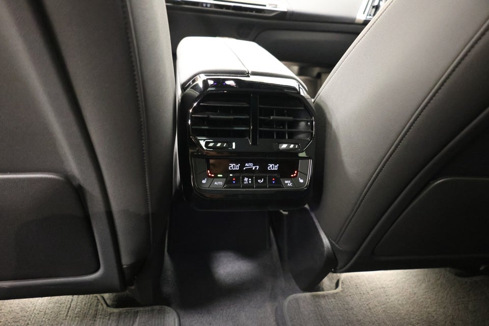 BMW iX xDrive50 Supercharged Sport 5d