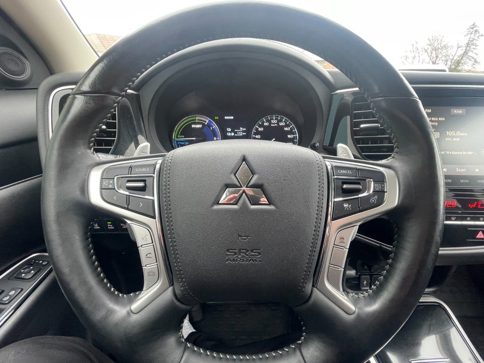 Mitsubishi Outlander 2,4 PHEV Intense CVT 4WD 5d