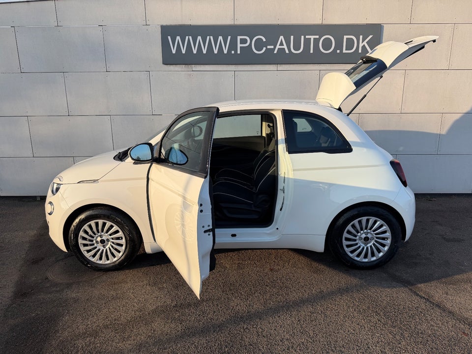 Fiat 500e 42 Icon 3d