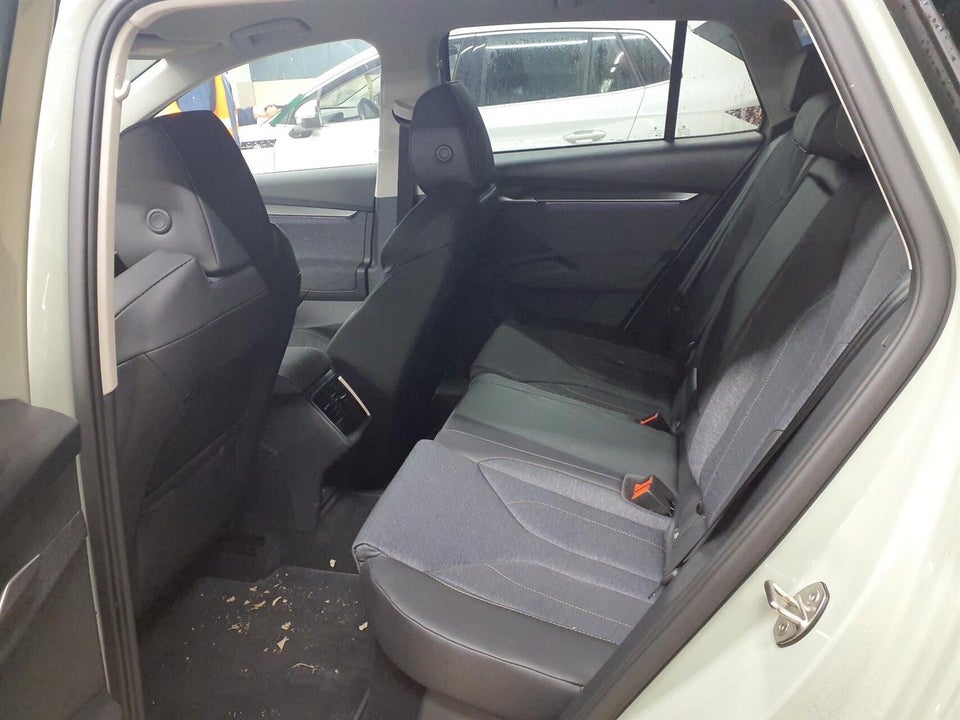 Skoda Elroq 85 iV Loft 5d