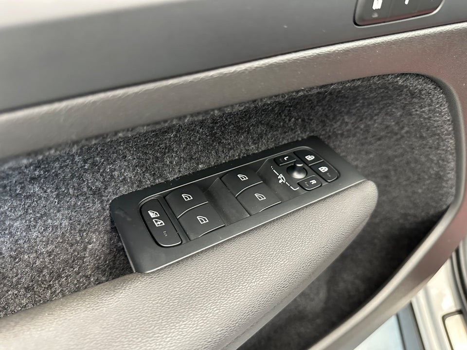 Volvo C40 P6 ReCharge Plus 5d