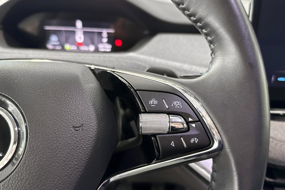 Skoda Enyaq 80 iV Loft 5d