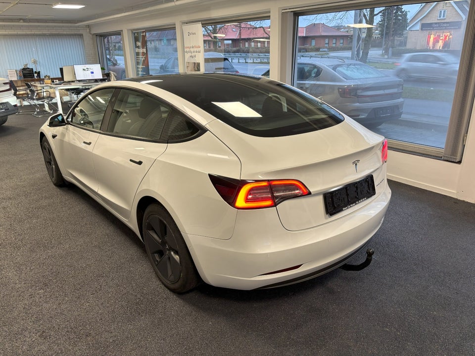 Tesla Model 3 Long Range AWD 4d