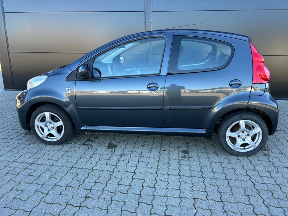 Peugeot 107 1,0 Active 5d