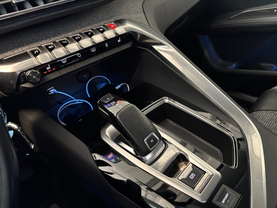Peugeot 3008 1,6 BlueHDi 120 Allure EAT6 5d