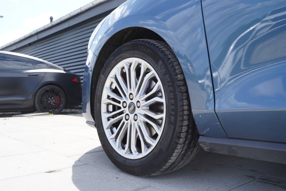 Ford Focus 1,0 EcoBoost mHEV Titanium 5d