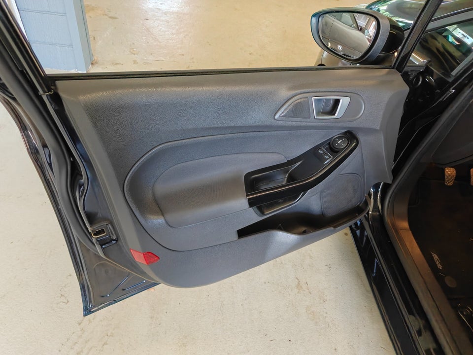 Ford Fiesta 1,0 SCTi 100 Titanium 5d