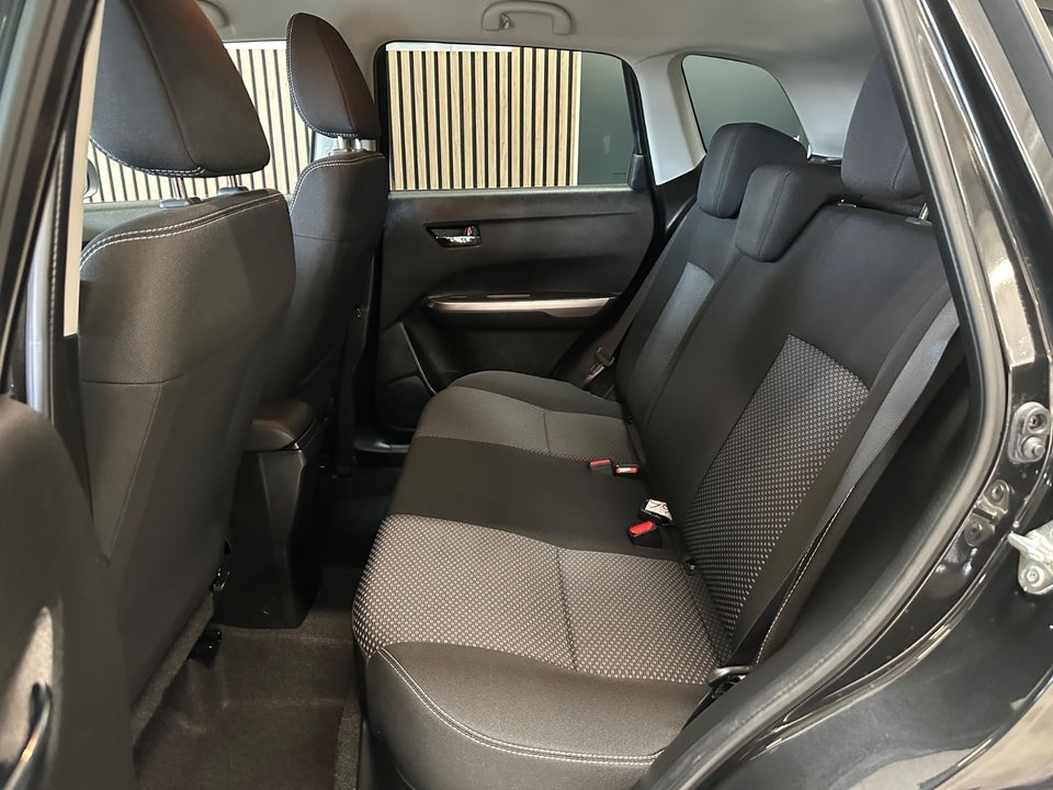 Suzuki Vitara 1,5 S-Hybrid Active AGS 5d