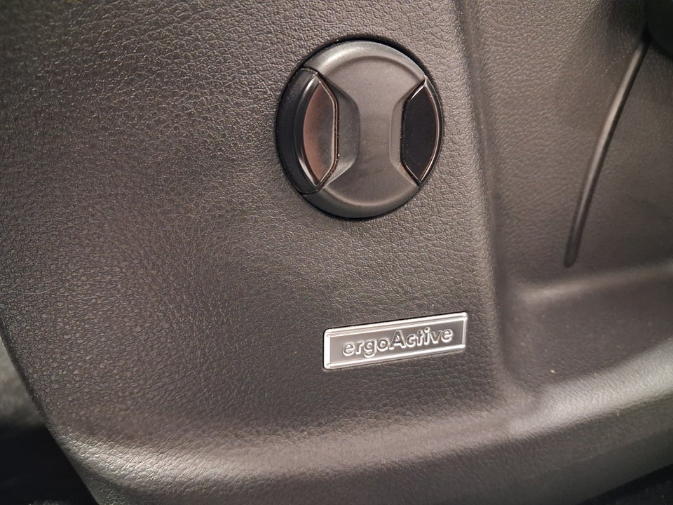 VW Touran 2,0 TDi 150 Comfortline DSG Van 5d