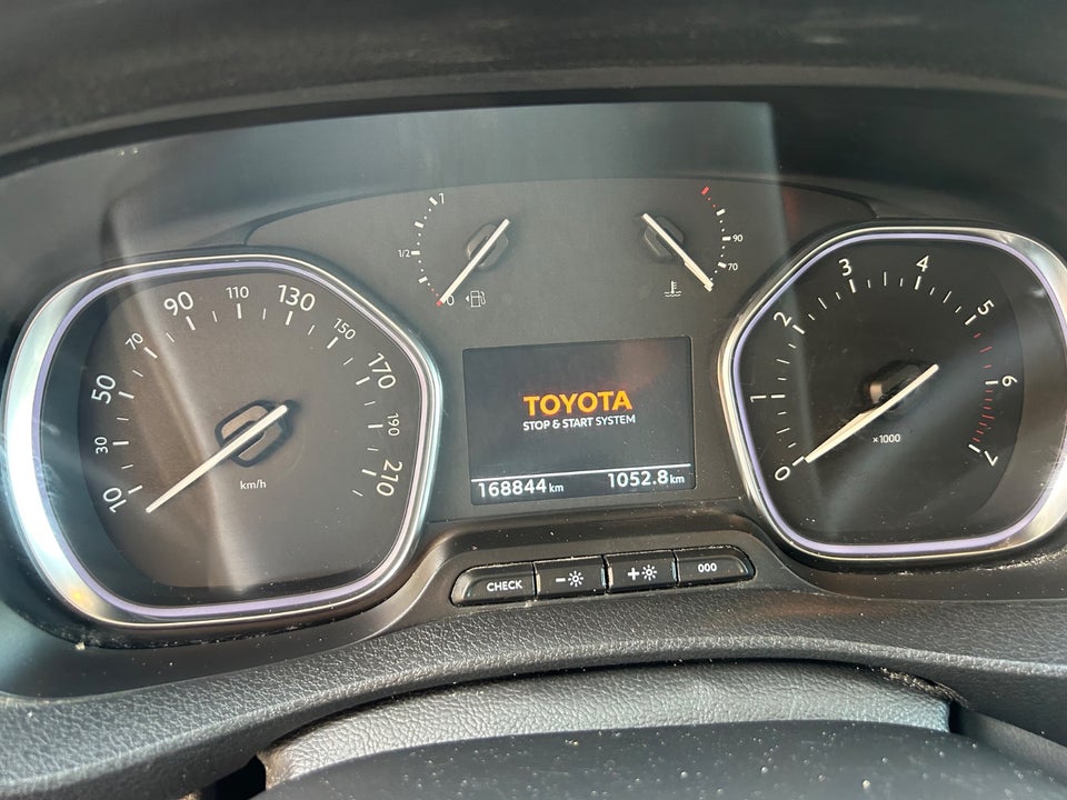 Toyota ProAce 2,0 D 120 Long Comfort 5d