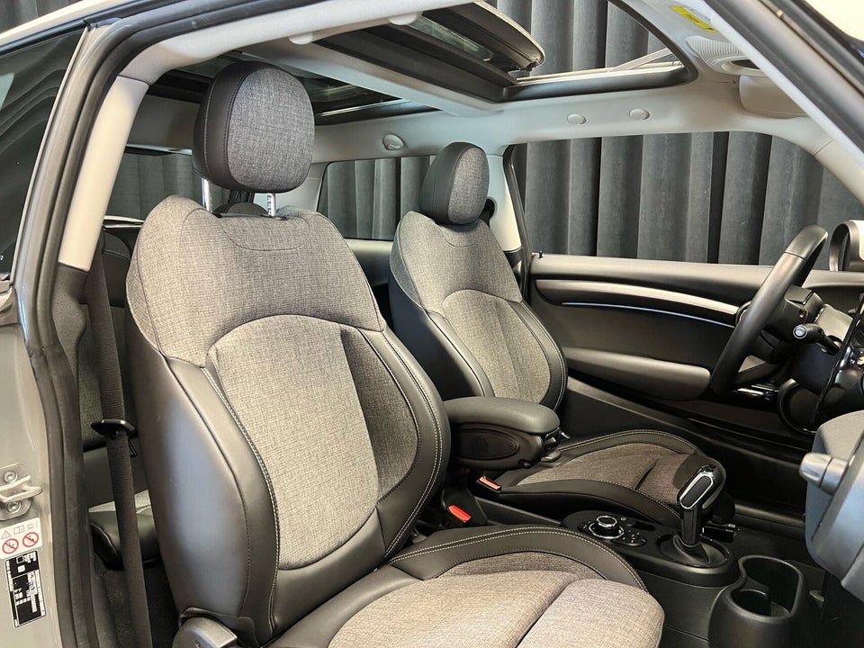 MINI Cooper SE Camden Edition 3d