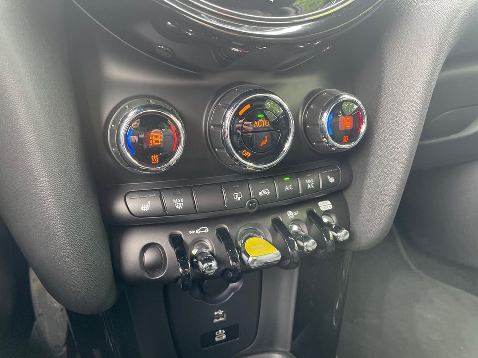 MINI Cooper SE Edition Premium Plus 3d