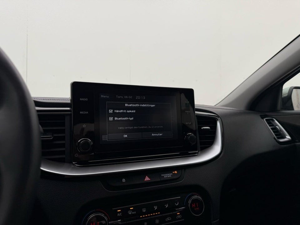 Kia Ceed 1,6 PHEV Prestige SW DCT 5d