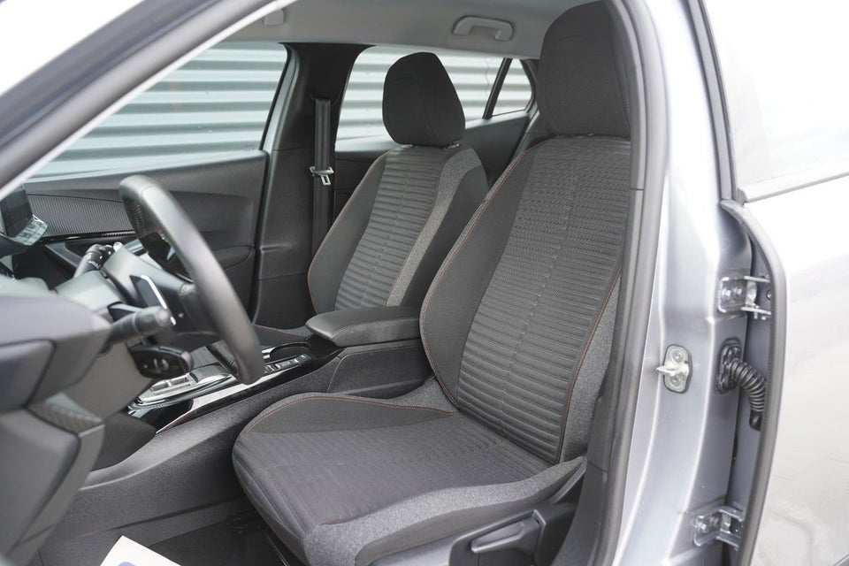 Peugeot 2008 1,2 PureTech 130 Active Pack EAT8 5d