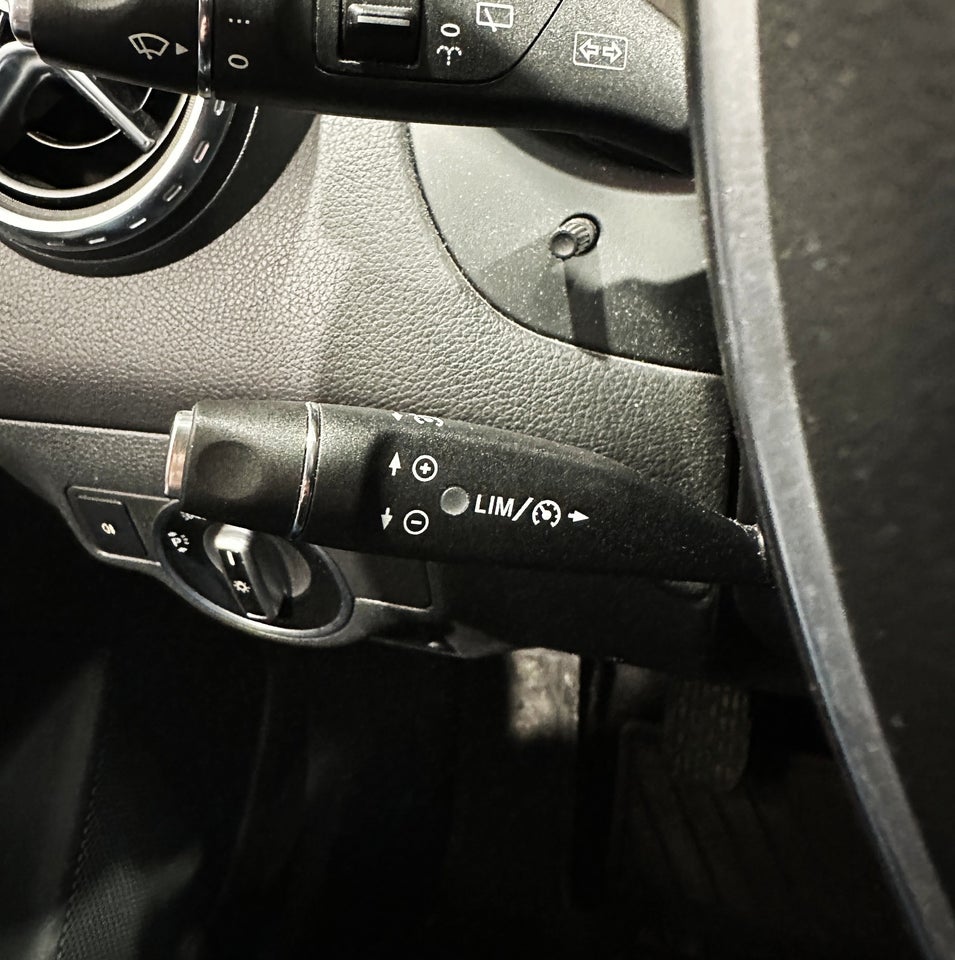 Mercedes GLA200 2,2 CDi 5d