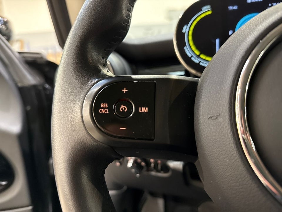 MINI Cooper SE Classic Trim 3d