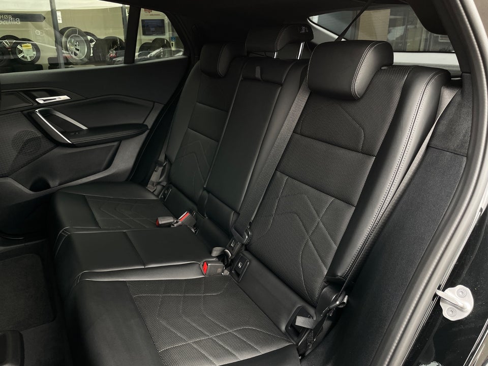 BMW iX2 eDrive20 5d