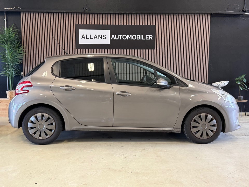 Peugeot 208 1,2 VTi Active 5d