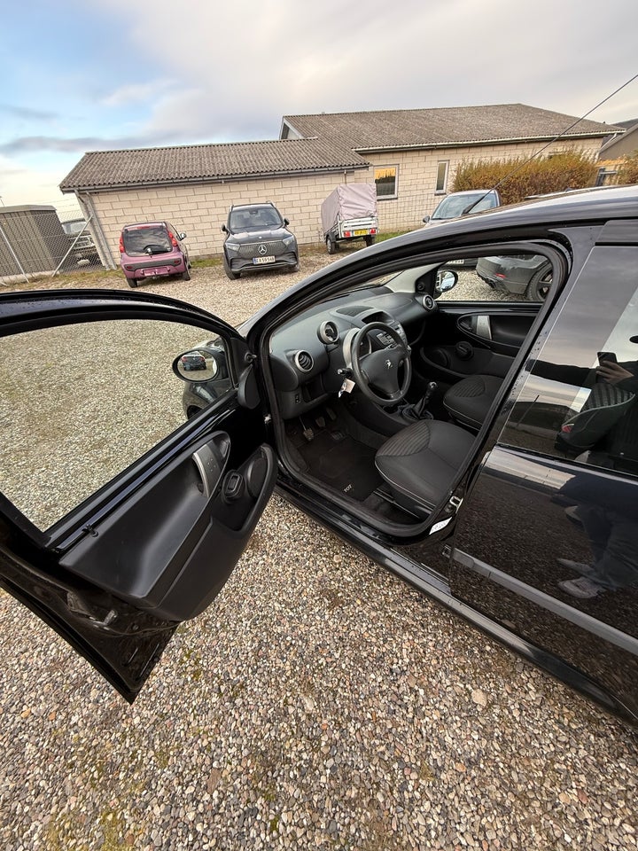 Peugeot 107 1,0 Active 5d