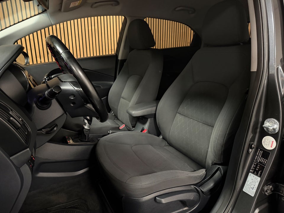 Kia Rio 1,1 CRDi 75 Active 5d