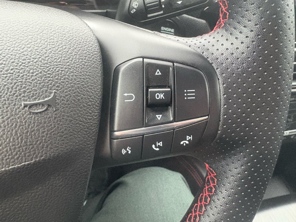 Ford Kuga 2,5 PHEV ST-Line X CVT 5d