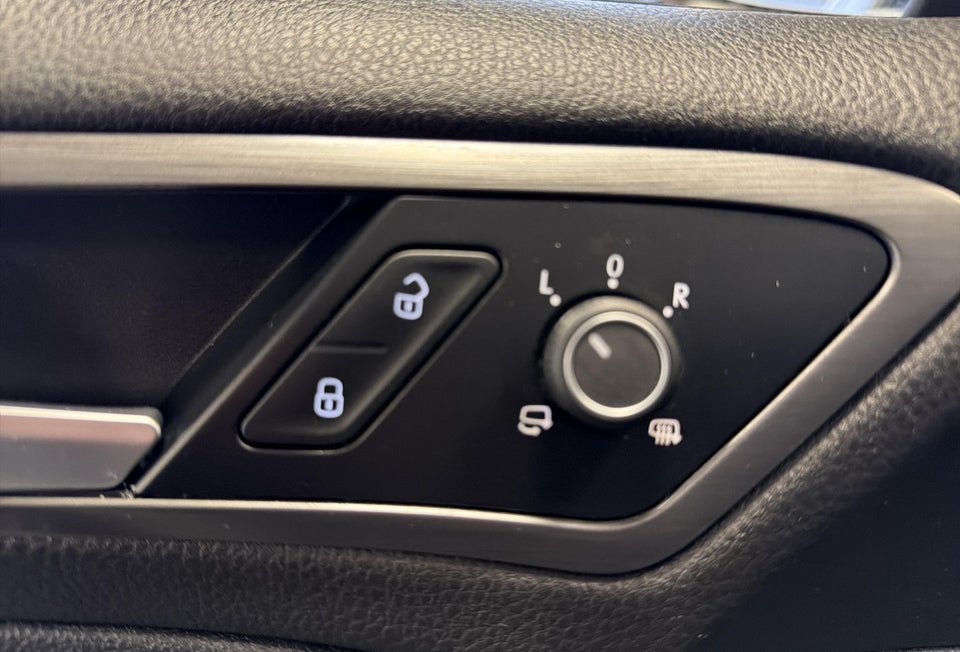 VW Golf VII 1,6 TDi 115 Comfortline Connect Van 5d