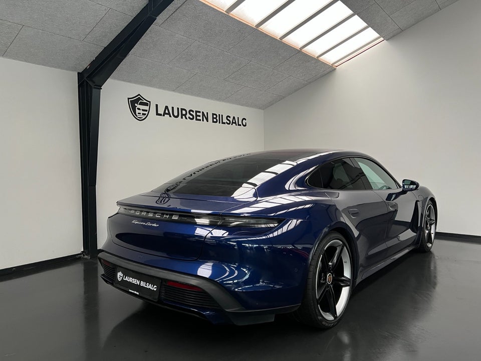 Porsche Taycan Turbo Performance+  4d