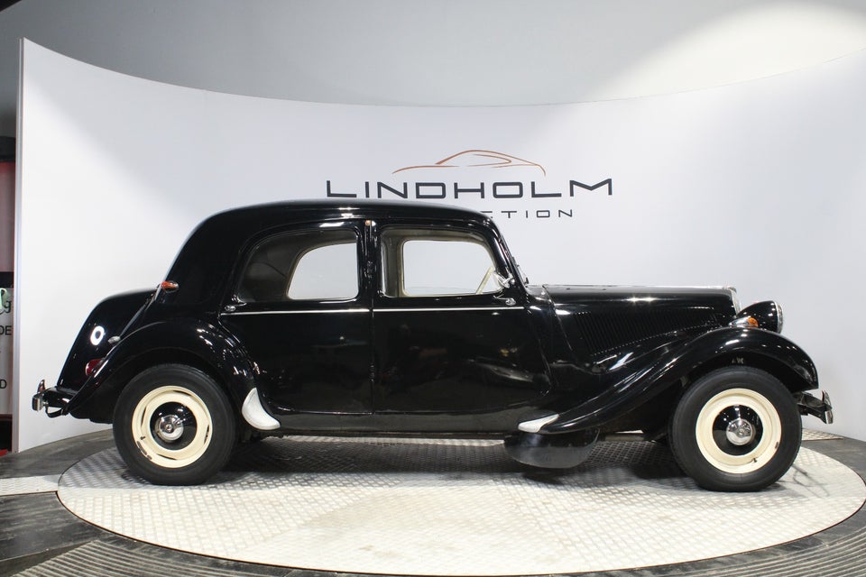 Citroën Traction Avant 1,9 11BL 4d