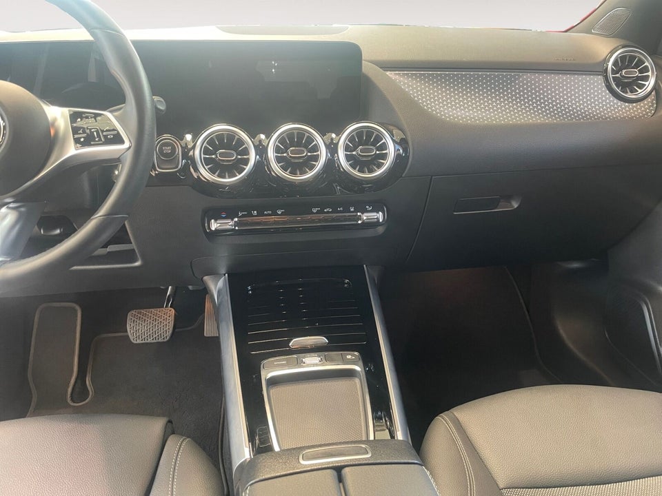 Mercedes EQA250+ Progressive 5d