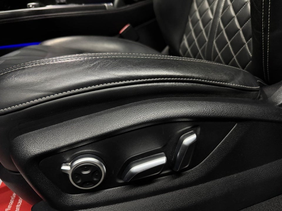 Audi Q7 3,0 TDi 272 S-line quattro Tiptr. Van 5d