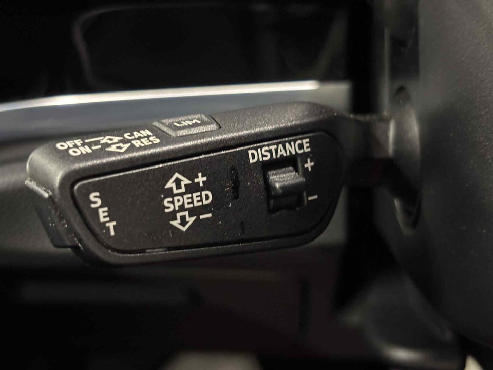 Audi Q3 45 TFSi e Attitude plus S-tr. 5d