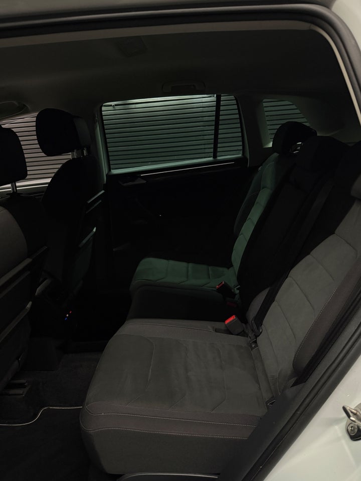 VW Tiguan 2,0 TDi 150 R-line DSG 4Motion 5d