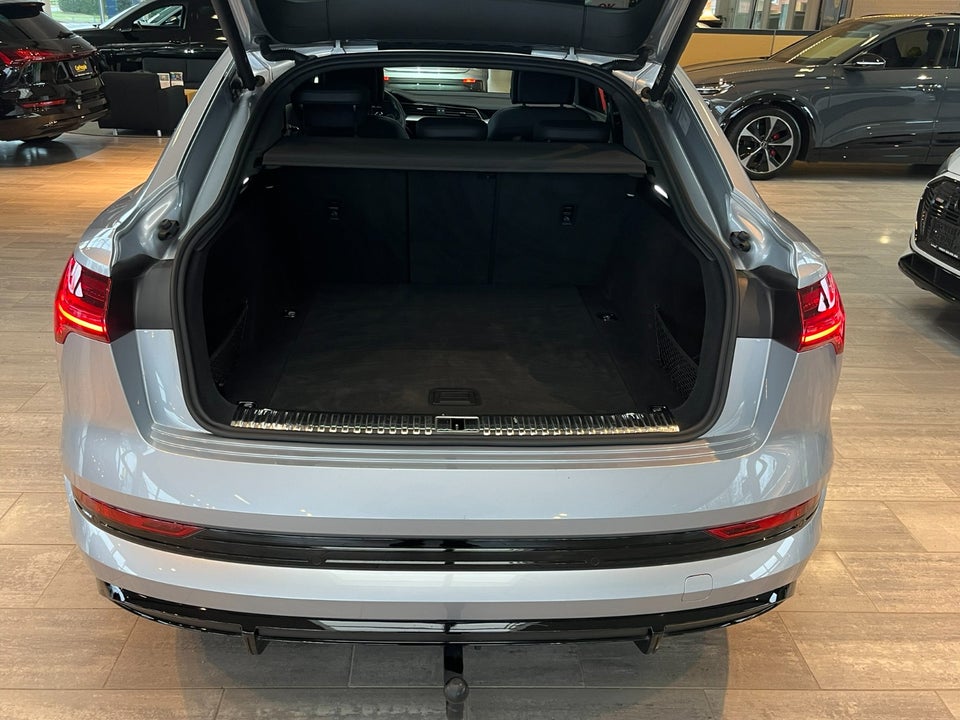 Audi e-tron 55 S-line Sportback quattro 5d