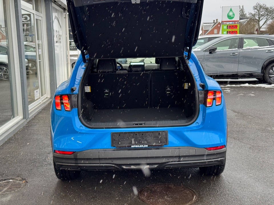 Ford Mustang Mach-E 73 Standard Range 5d